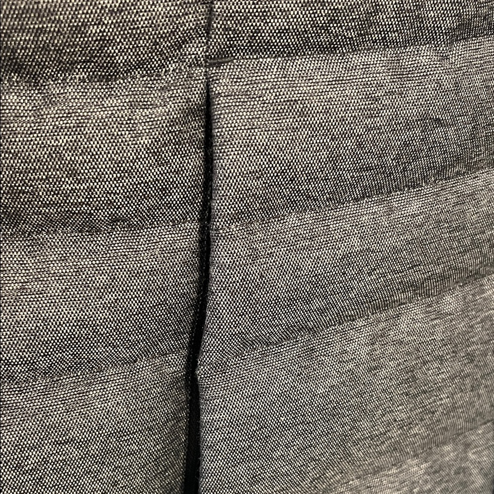 The North Face Black and Gray Puffer Jacket - Picture 10 of 10